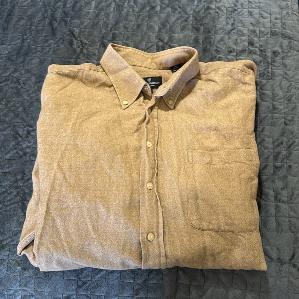Hickey Freeman 100% Cotton Tan Button Down‎